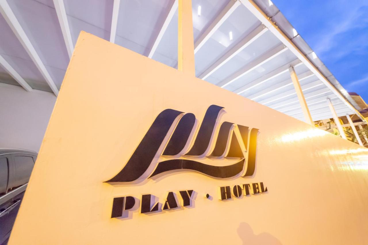 Play Hotel Toucheng Exterior photo